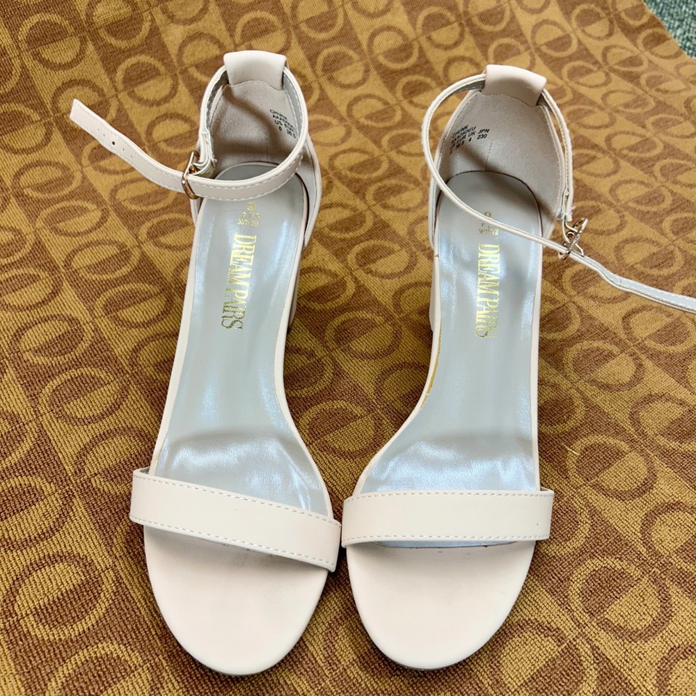 Dream Pairs Chunk Heel Sandals Size 6 Nude Beige Ankle Strap Block Heel AAAD5DEU